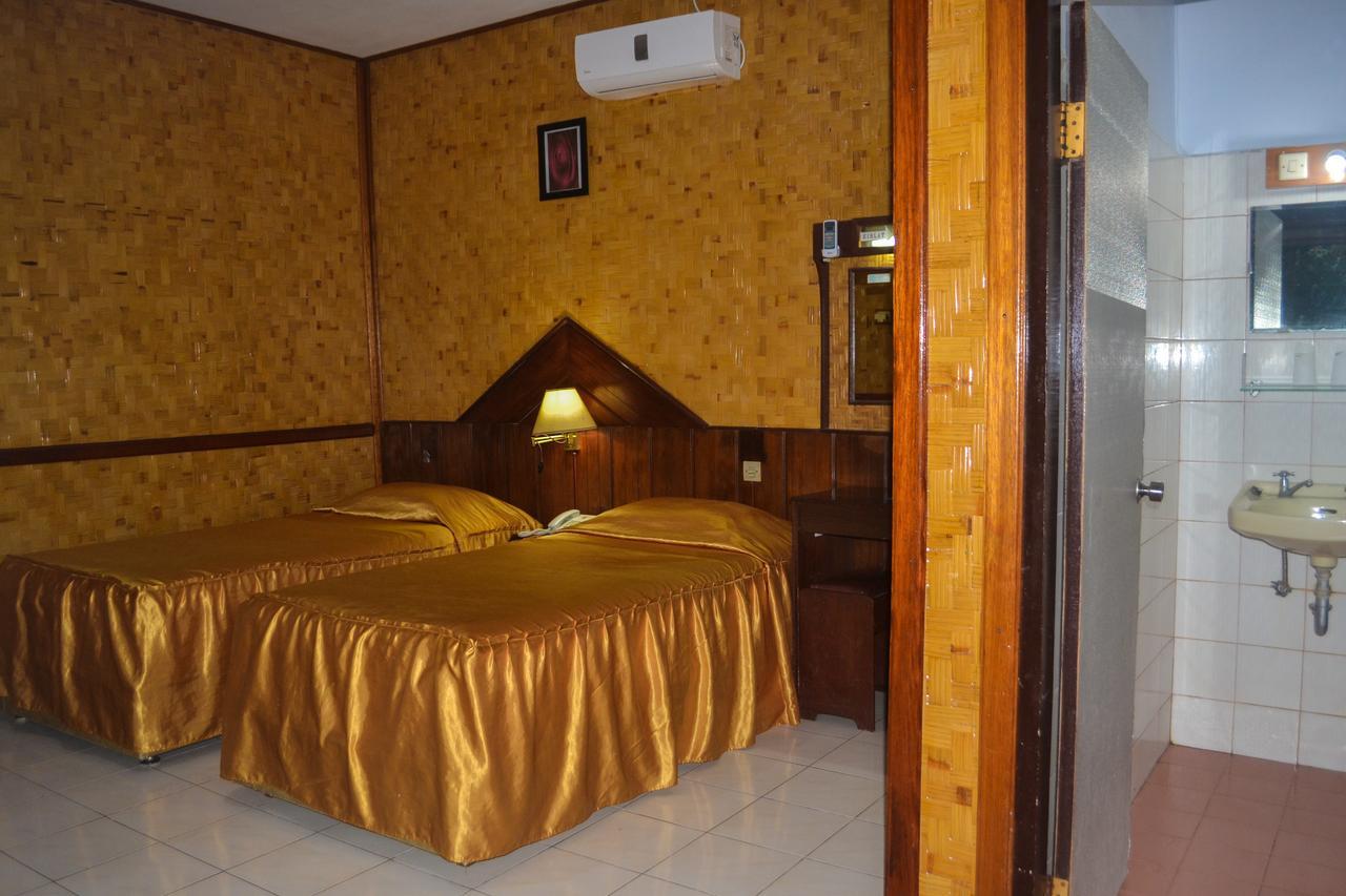 Hotel Indra Toraja Рантепао Екстериор снимка